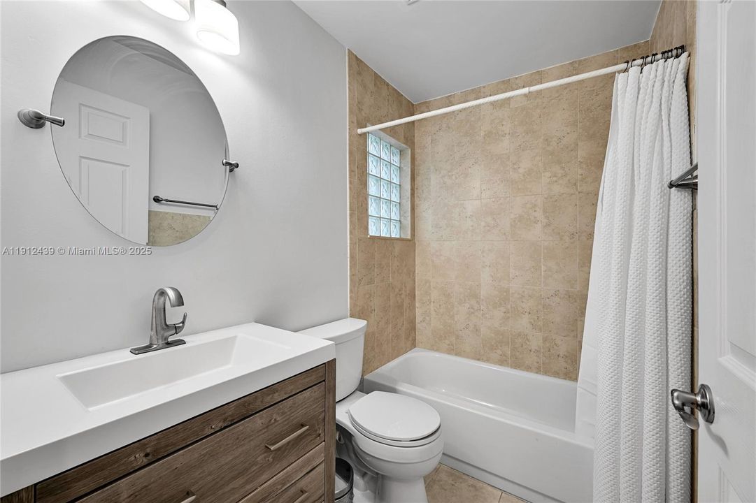 На продажу: $665,000 (4 спален, 3 ванн, 2110 Квадратных фут)