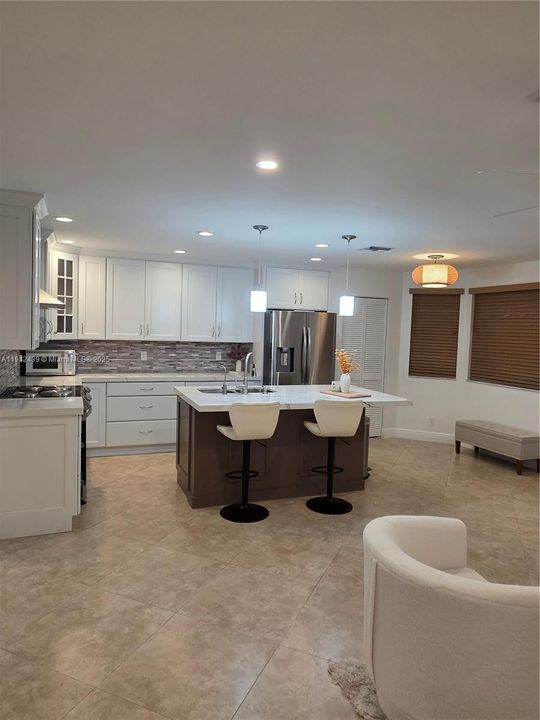 На продажу: $665,000 (4 спален, 3 ванн, 2110 Квадратных фут)