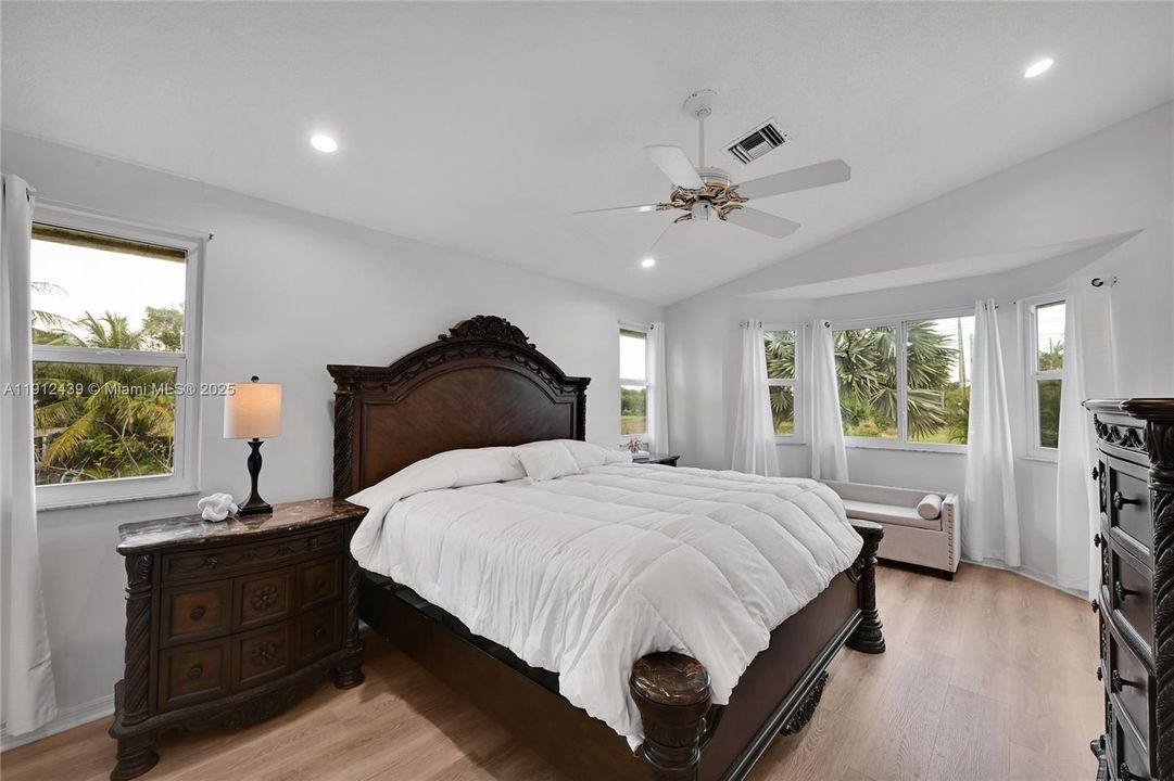 На продажу: $665,000 (4 спален, 3 ванн, 2110 Квадратных фут)