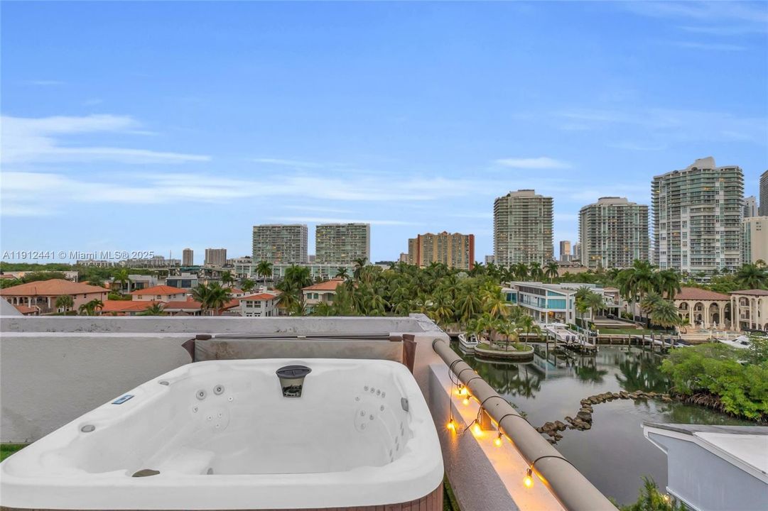 For Sale: $1,200,000 (3 beds, 2 baths, 2220 Square Feet)