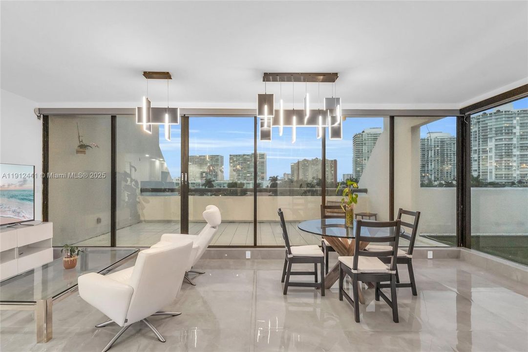 For Sale: $1,200,000 (3 beds, 2 baths, 2220 Square Feet)