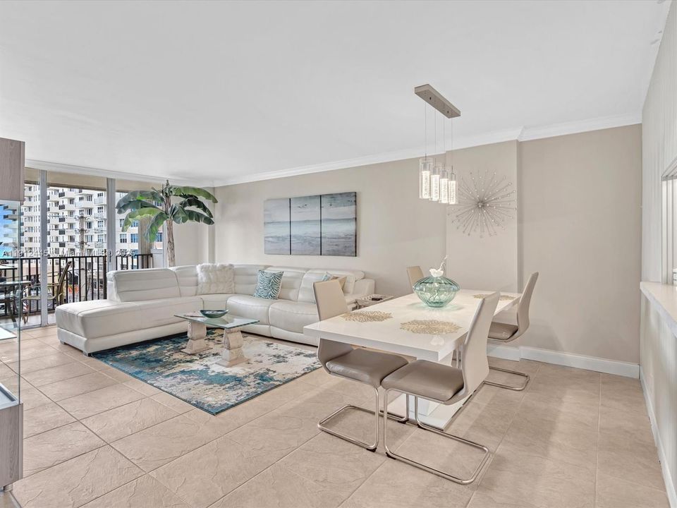 На продажу: $515,000 (2 спален, 2 ванн, 1330 Квадратных фут)