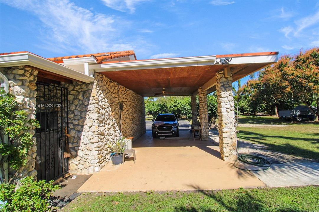 Carport