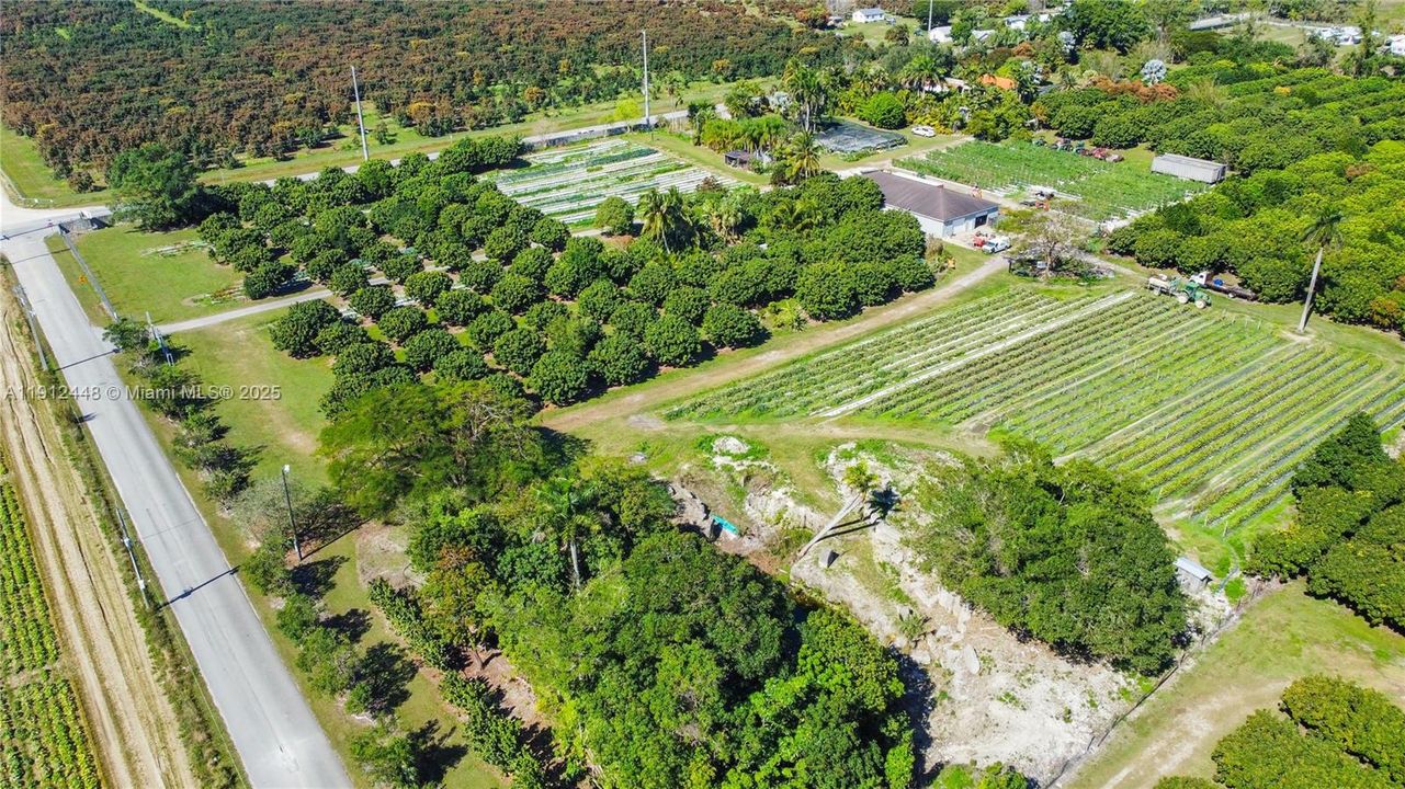 For Sale: $6,900,000 (2 beds, 3 baths, 7280 Square Feet)