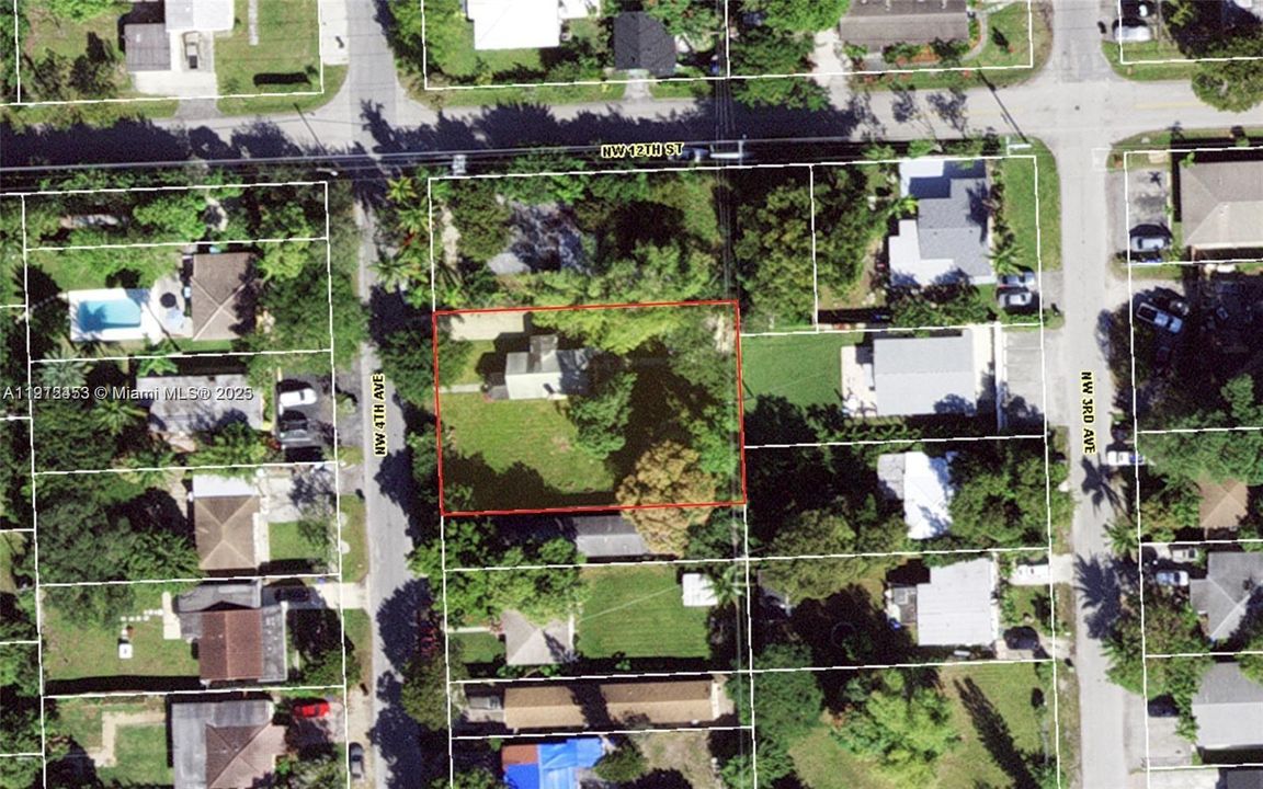 Active With Contract: $465,000 (2 beds, 2 baths, 1056 Square Feet)