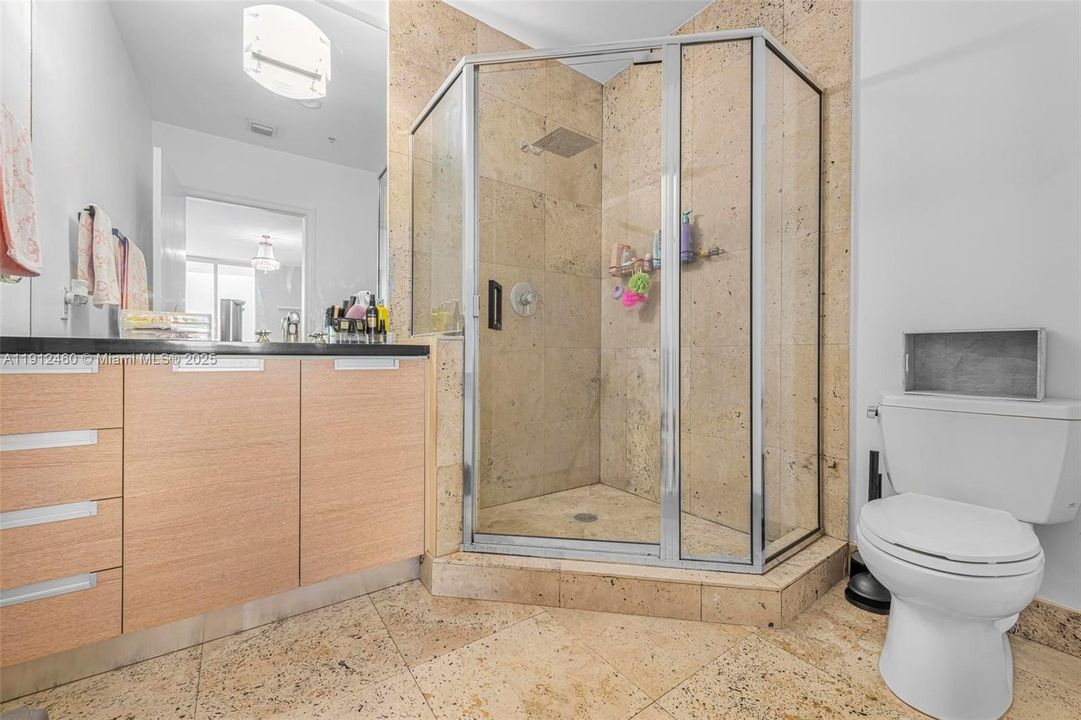 Active With Contract: $3,775 (2 beds, 2 baths, 1458 Square Feet)