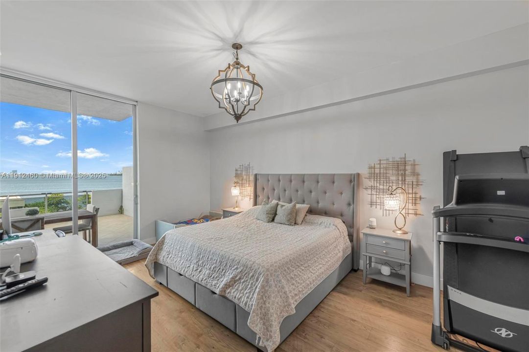 Active With Contract: $3,775 (2 beds, 2 baths, 1458 Square Feet)