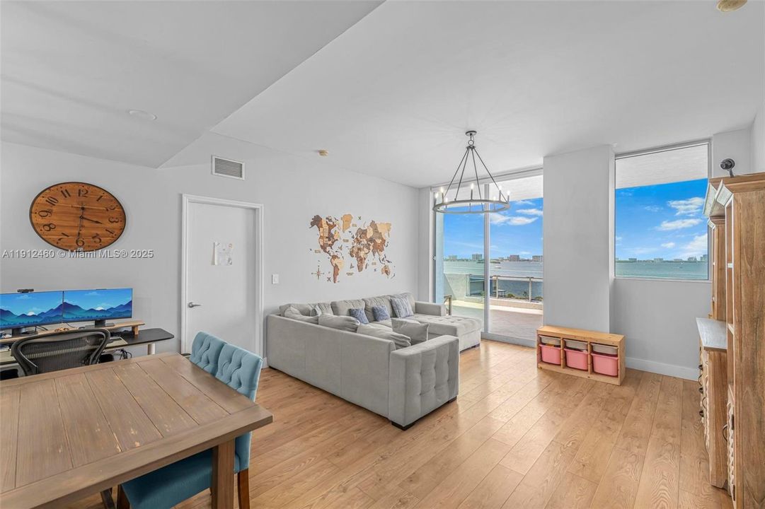 Active With Contract: $3,775 (2 beds, 2 baths, 1458 Square Feet)