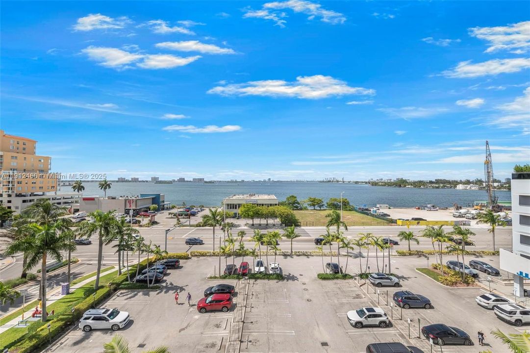 Active With Contract: $3,775 (2 beds, 2 baths, 1458 Square Feet)