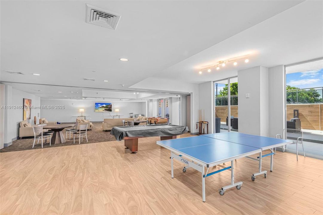 Active With Contract: $3,775 (2 beds, 2 baths, 1458 Square Feet)