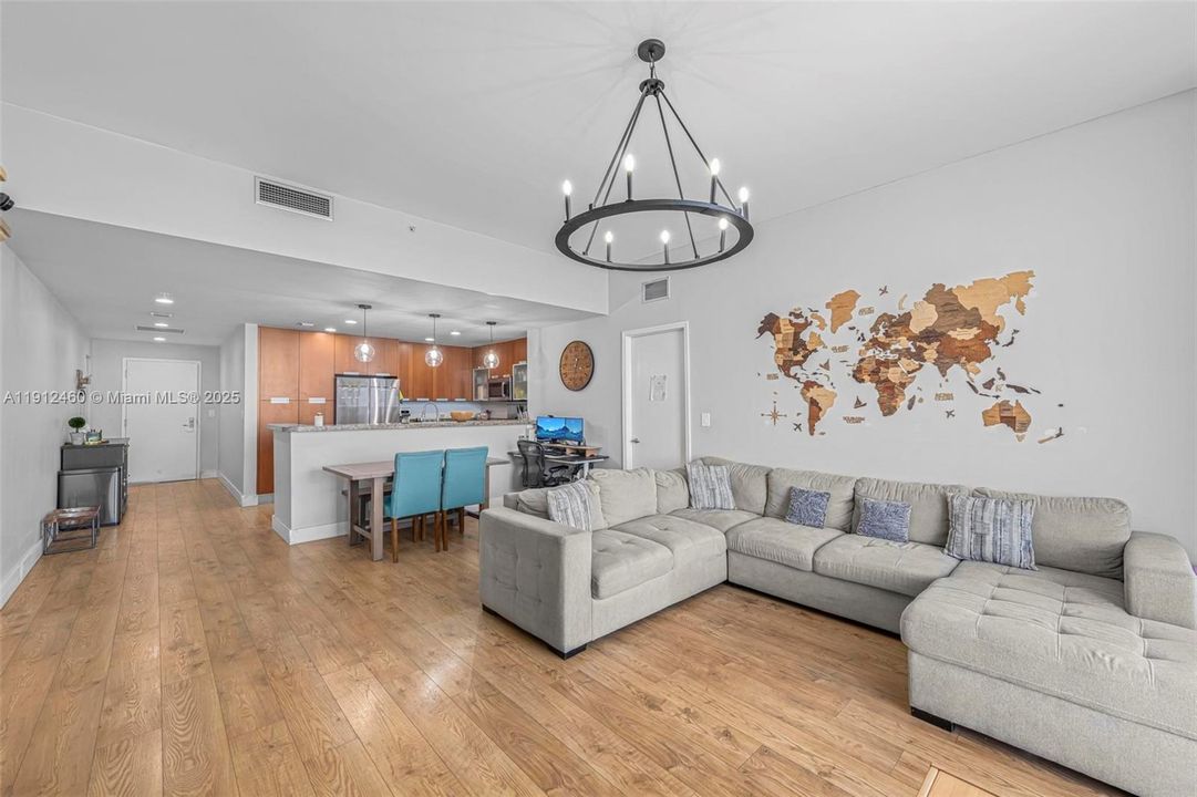 Active With Contract: $3,775 (2 beds, 2 baths, 1458 Square Feet)