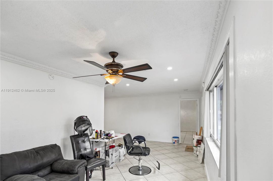 Active With Contract: $379,000 (3 beds, 2 baths, 1400 Square Feet)