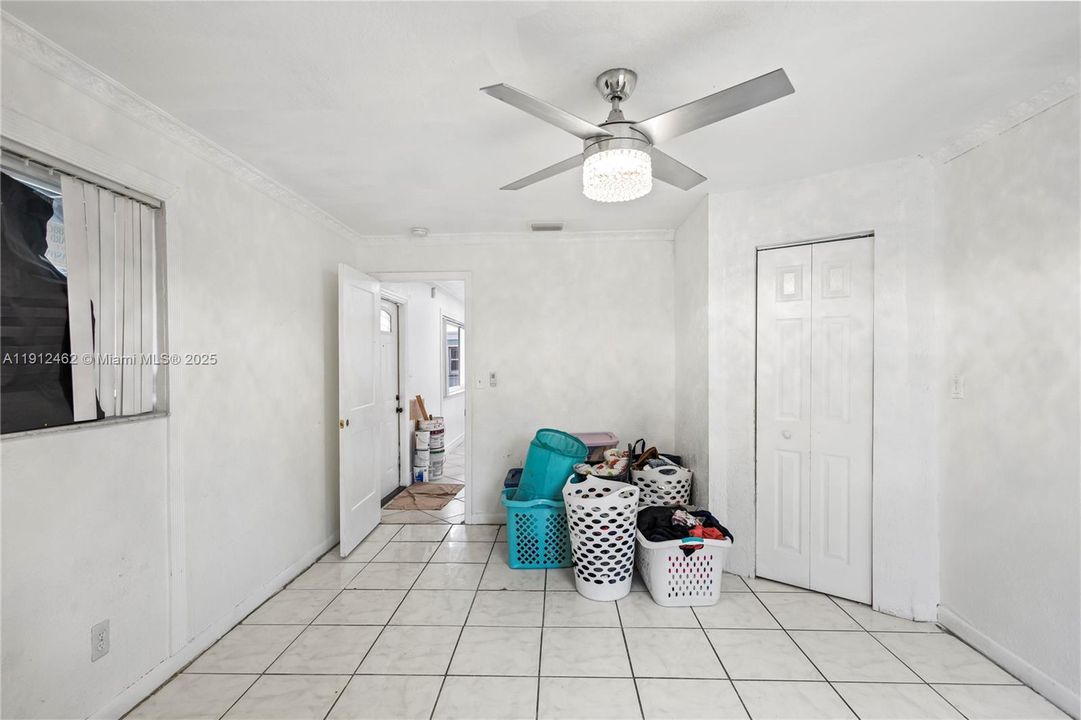 Active With Contract: $379,000 (3 beds, 2 baths, 1400 Square Feet)