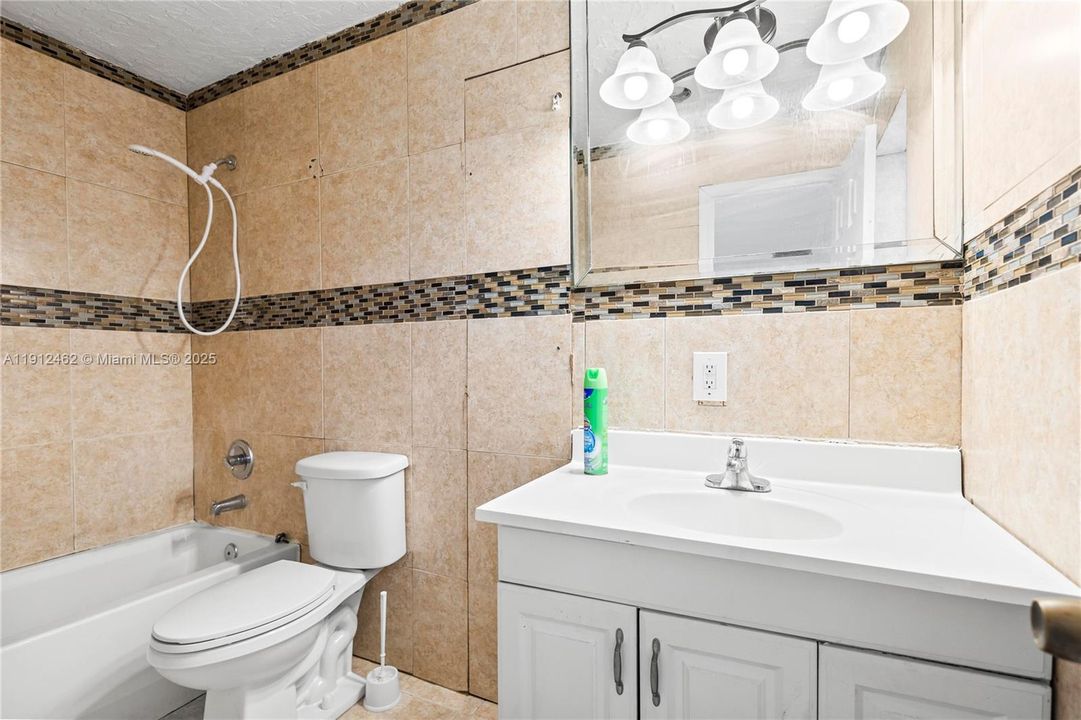 Active With Contract: $379,000 (3 beds, 2 baths, 1400 Square Feet)