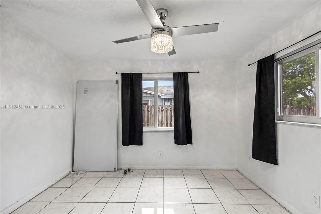 Active With Contract: $379,000 (3 beds, 2 baths, 1400 Square Feet)