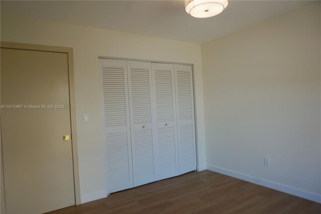 For Sale: $599,000 (3 beds, 2 baths, 1464 Square Feet)