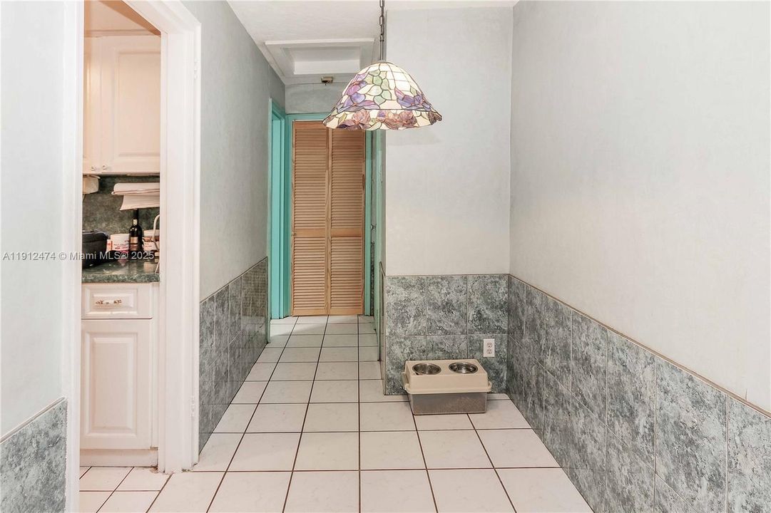 待售: $499,900 (0 贝兹, 0 浴室, 1086 平方英尺)