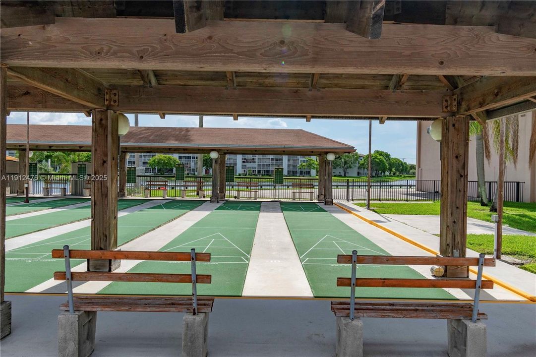 合同活跃: $199,900 (2 贝兹, 2 浴室, 1507 平方英尺)