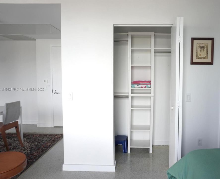 Recently Rented: $2,550 (1 beds, 1 baths, 446 Square Feet)