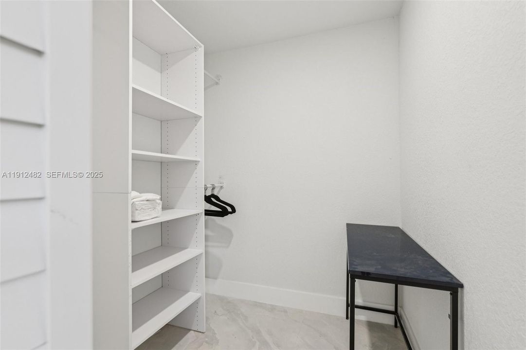 For Rent: $2,700 (2 beds, 2 baths, 625 Square Feet)