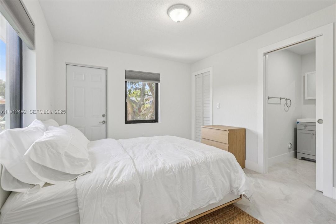 For Rent: $2,700 (2 beds, 2 baths, 625 Square Feet)