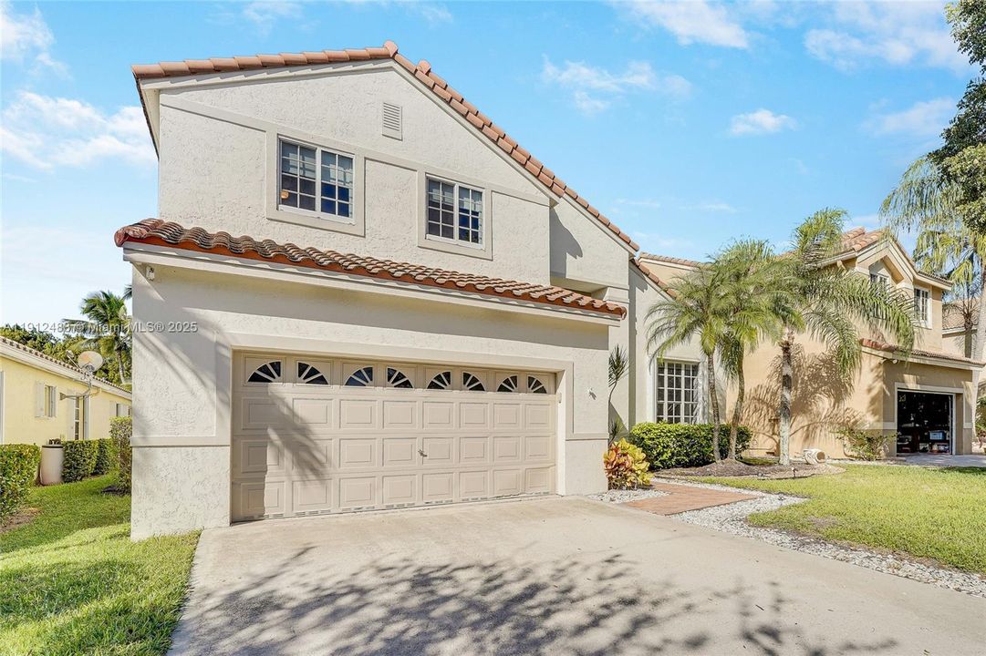 待售: $899,000 (4 贝兹, 2 浴室, 2478 平方英尺)