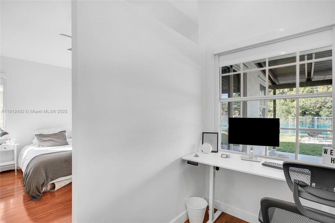 待售: $899,000 (4 贝兹, 2 浴室, 2478 平方英尺)