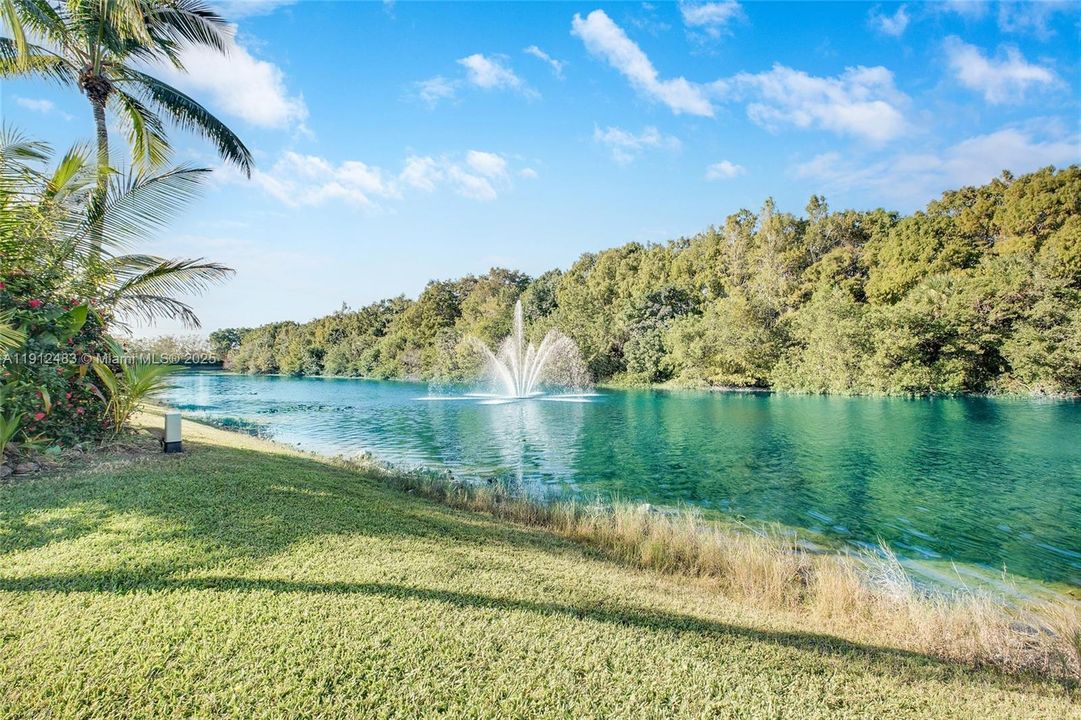 待售: $899,000 (4 贝兹, 2 浴室, 2478 平方英尺)