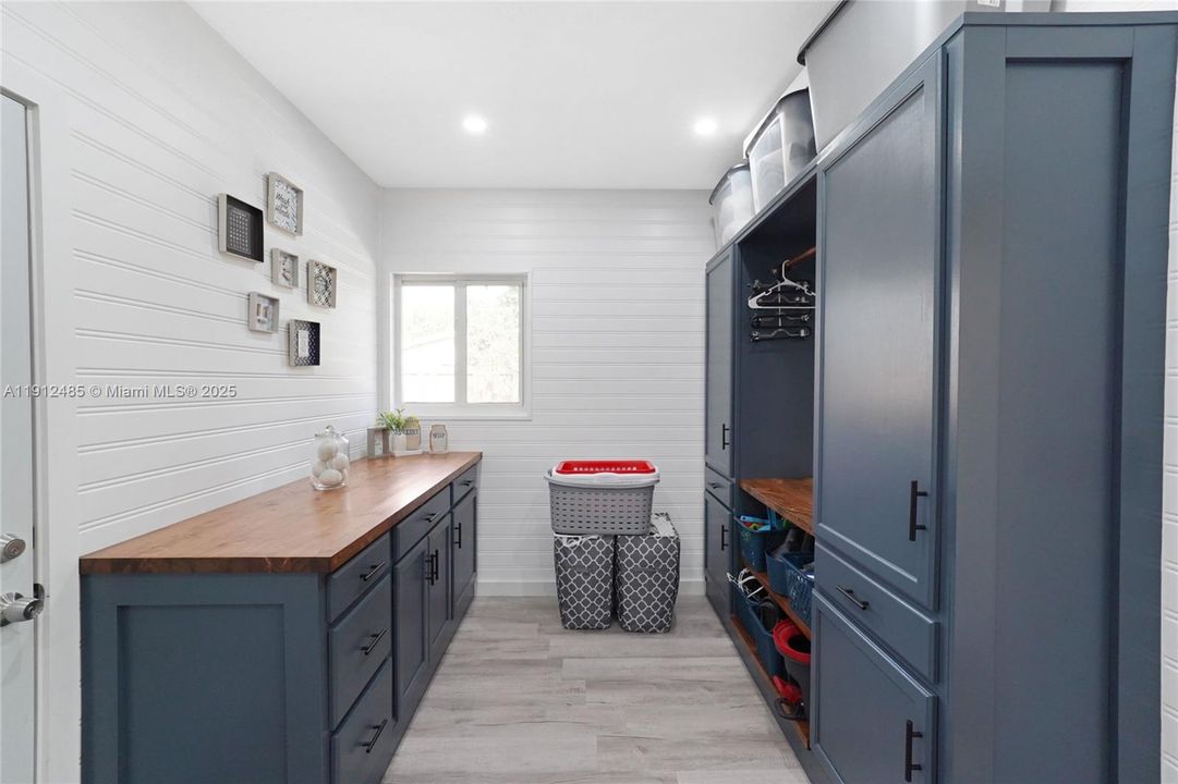 Activo con contrato: $815,000 (3 camas, 3 baños, 2416 Pies cuadrados)