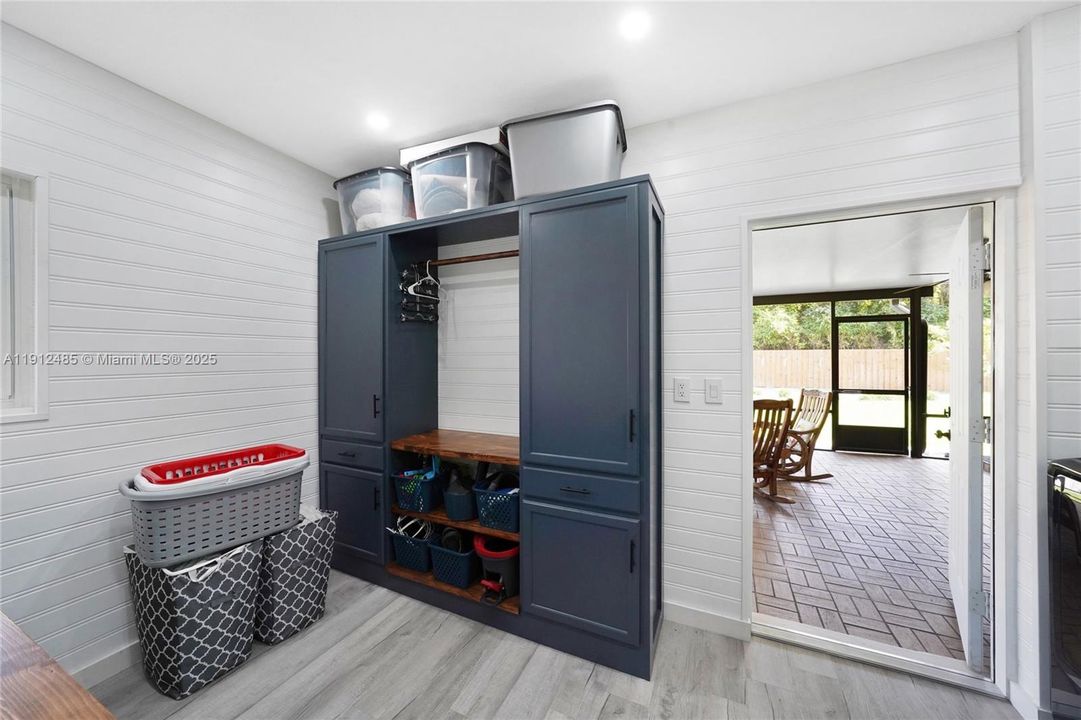 Activo con contrato: $815,000 (3 camas, 3 baños, 2416 Pies cuadrados)