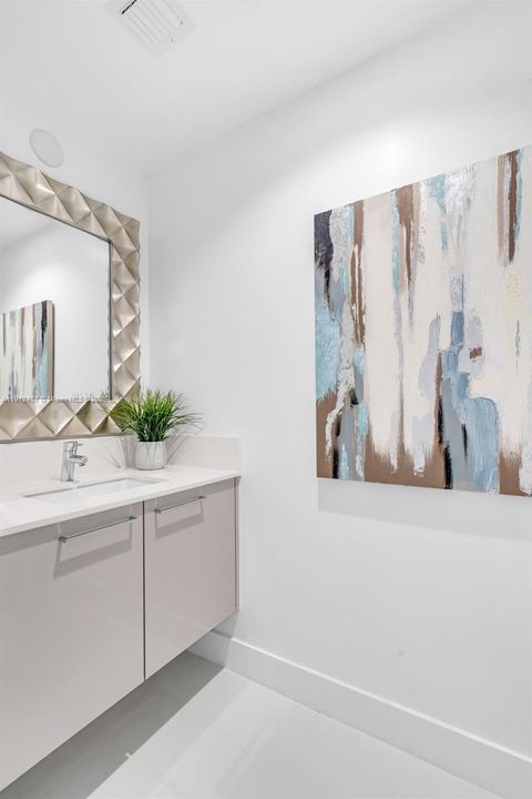 En Venta: $2,900,000 (3 camas, 3 baños, 2658 Pies cuadrados)