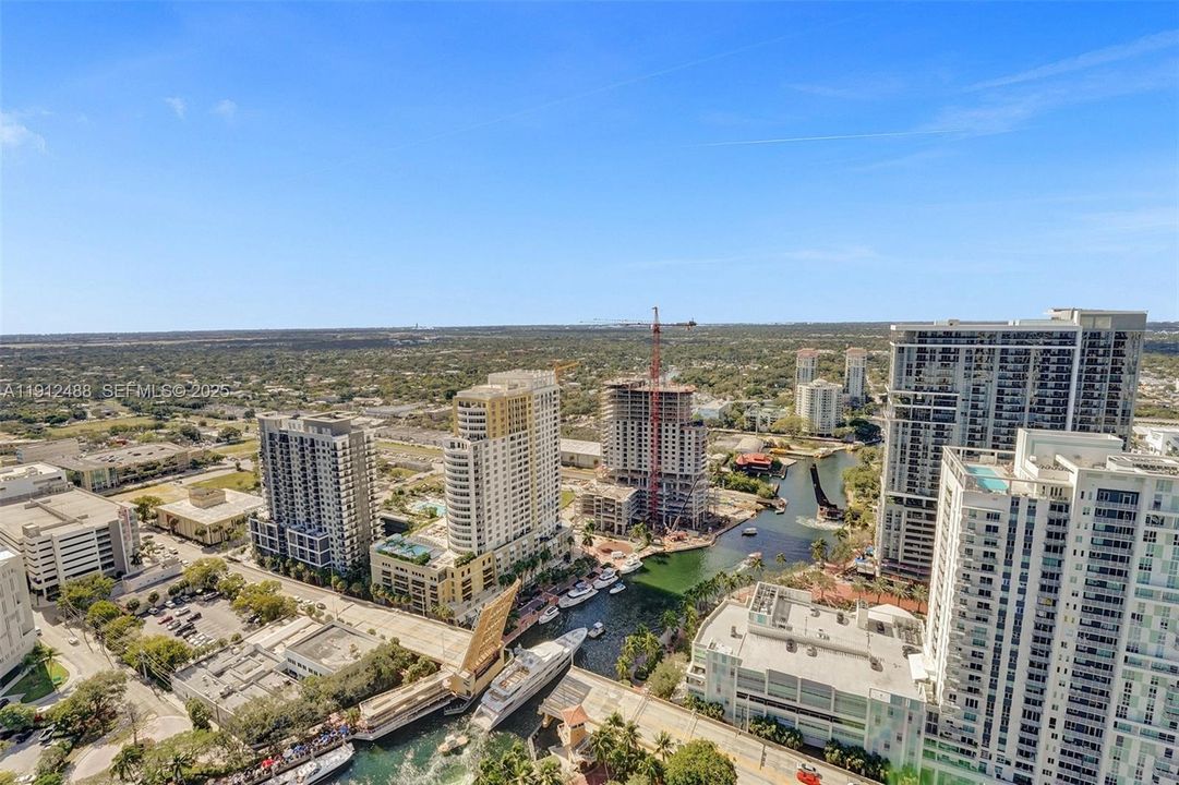 En Venta: $2,900,000 (3 camas, 3 baños, 2658 Pies cuadrados)