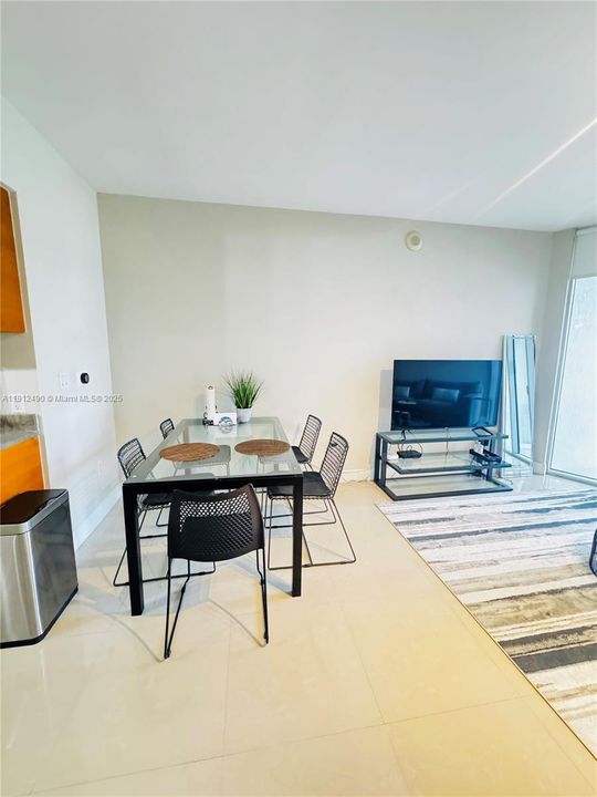 En Venta: $459,900 (0 camas, 1 baños, 598 Pies cuadrados)