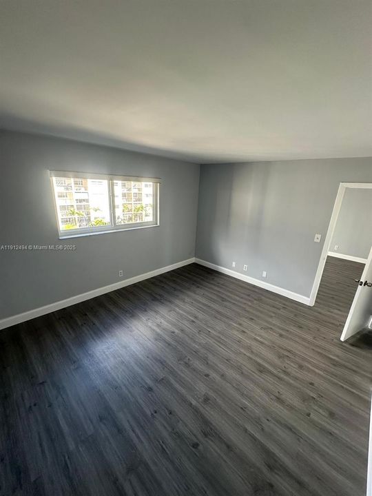 На продажу: $219,000 (2 спален, 2 ванн, 918 Квадратных фут)