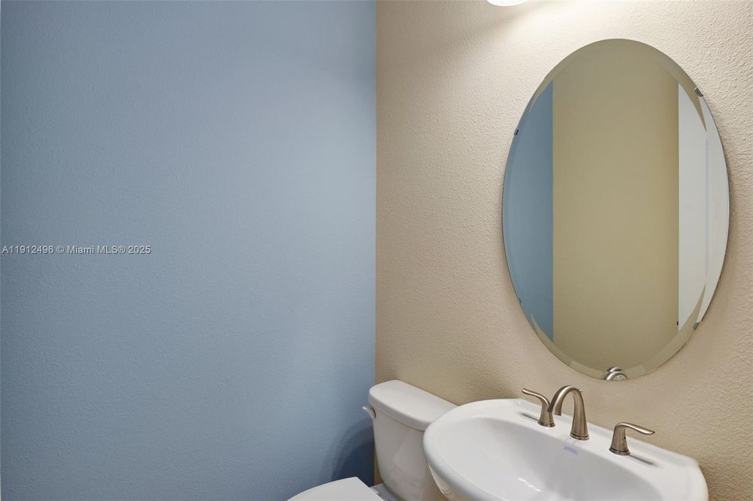 待售: $699,998 (3 贝兹, 2 浴室, 0 平方英尺)