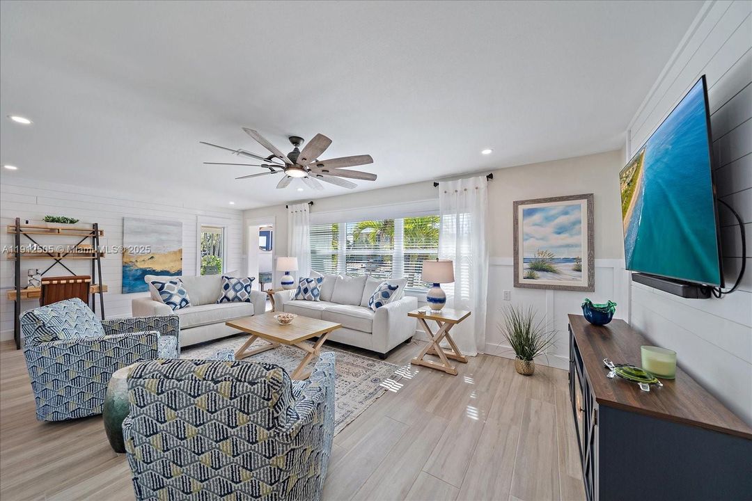 На продажу: $2,450,000 (3 спален, 3 ванн, 1779 Квадратных фут)