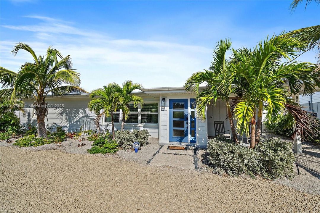 На продажу: $2,450,000 (3 спален, 3 ванн, 1779 Квадратных фут)