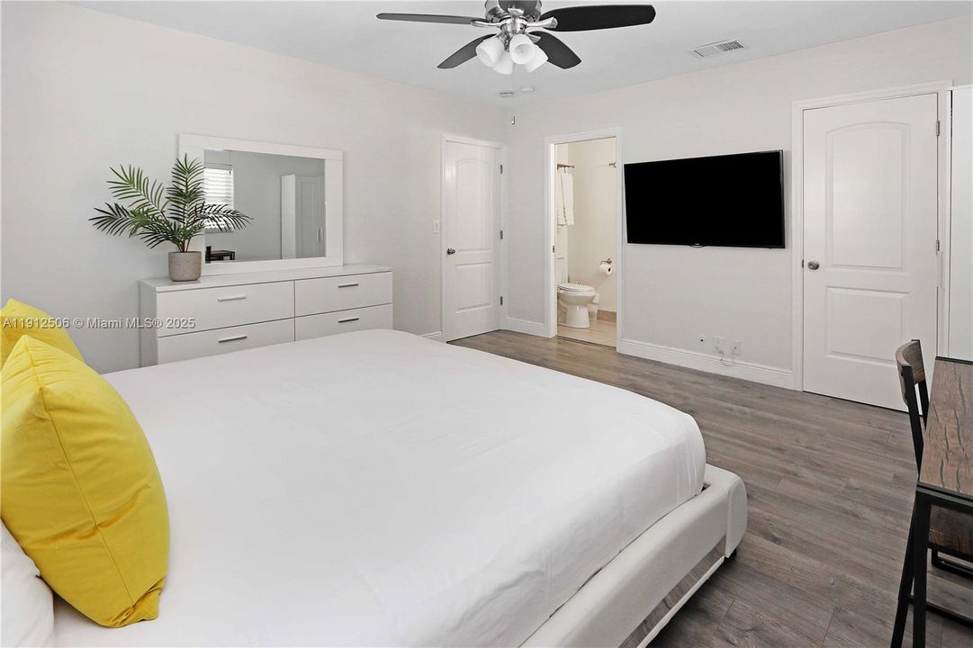 待售: $849,000 (3 贝兹, 2 浴室, 1500 平方英尺)