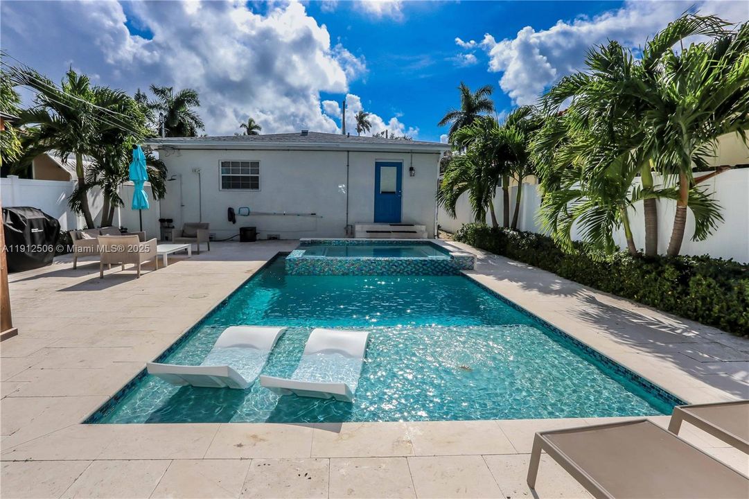 待售: $849,000 (3 贝兹, 2 浴室, 1500 平方英尺)