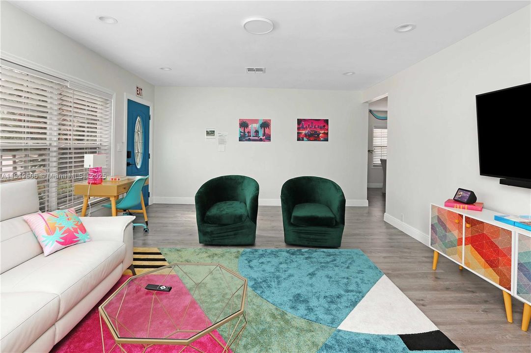 待售: $849,000 (3 贝兹, 2 浴室, 1500 平方英尺)