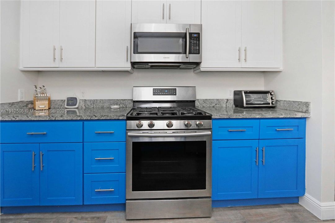 待售: $849,000 (3 贝兹, 2 浴室, 1500 平方英尺)