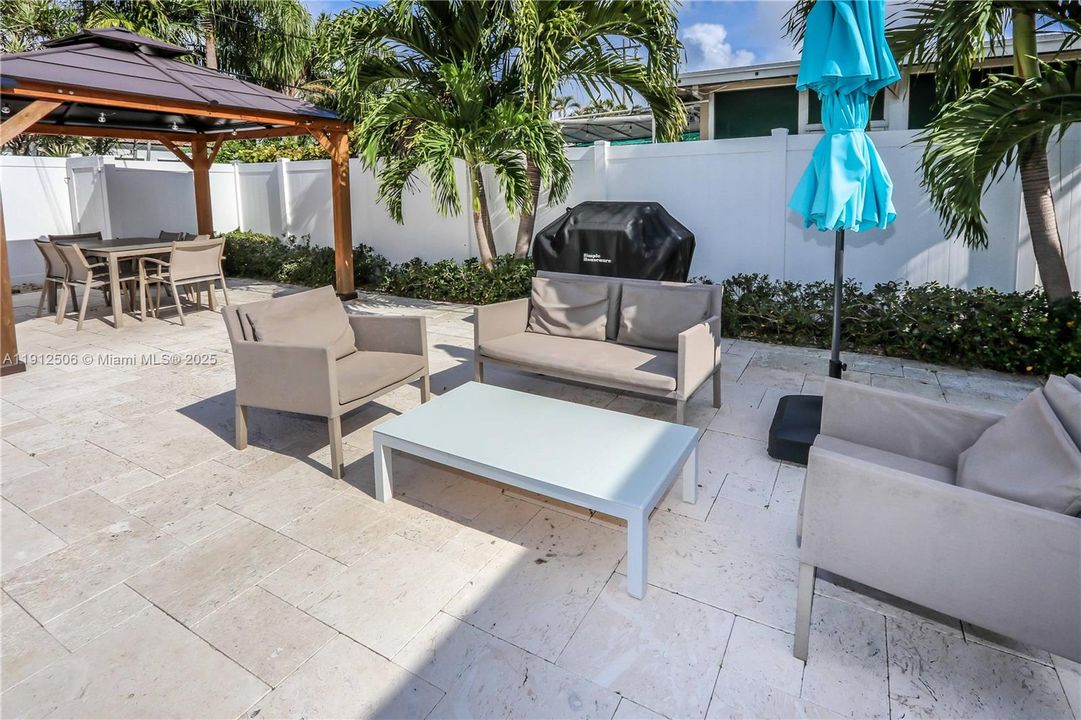 待售: $849,000 (3 贝兹, 2 浴室, 1500 平方英尺)