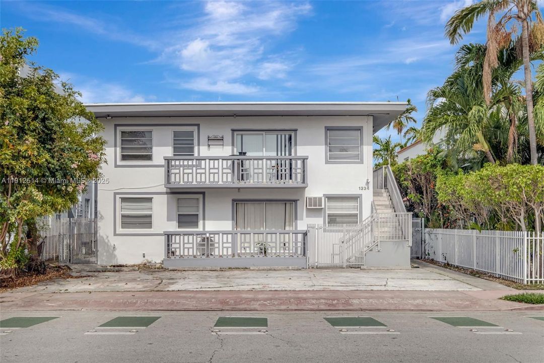 Active With Contract: $140,000 (0 beds, 1 baths, 410 Square Feet)
