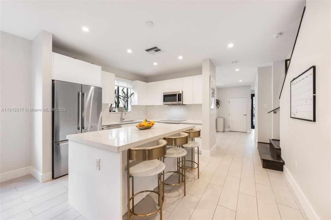 En Venta: $1,950,000 (3 camas, 4 baños, 2472 Pies cuadrados)