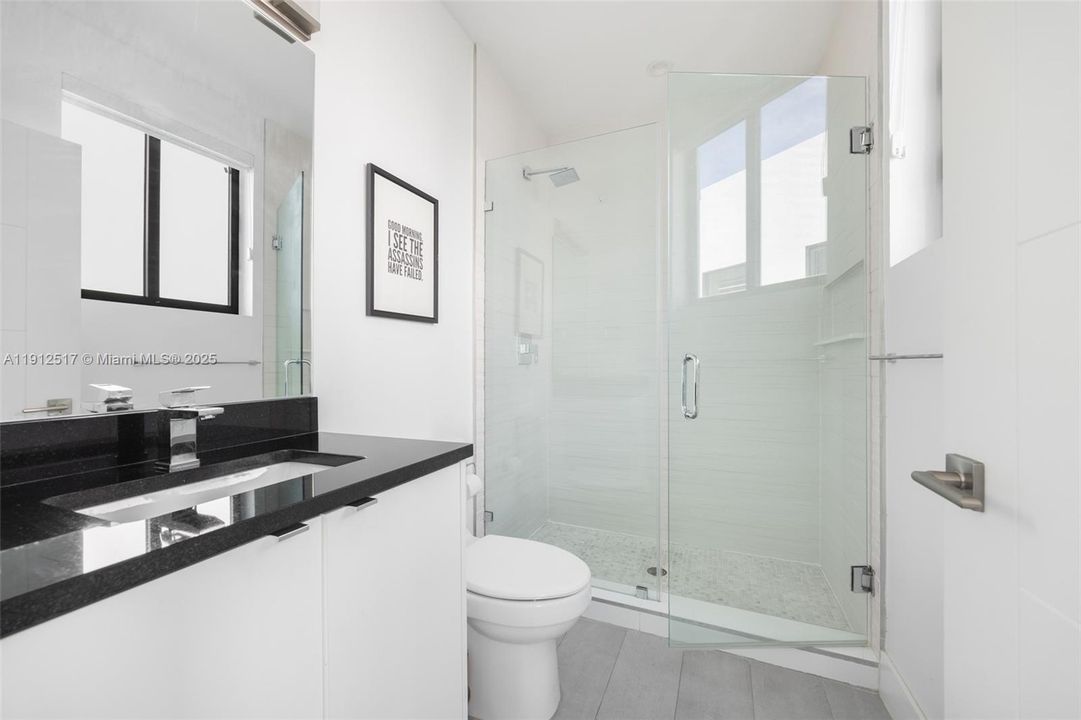 En Venta: $1,950,000 (3 camas, 4 baños, 2472 Pies cuadrados)