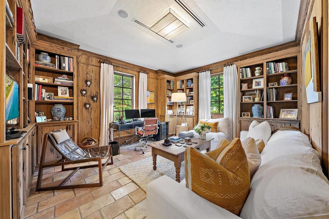 234 Ridgeview Dr-11