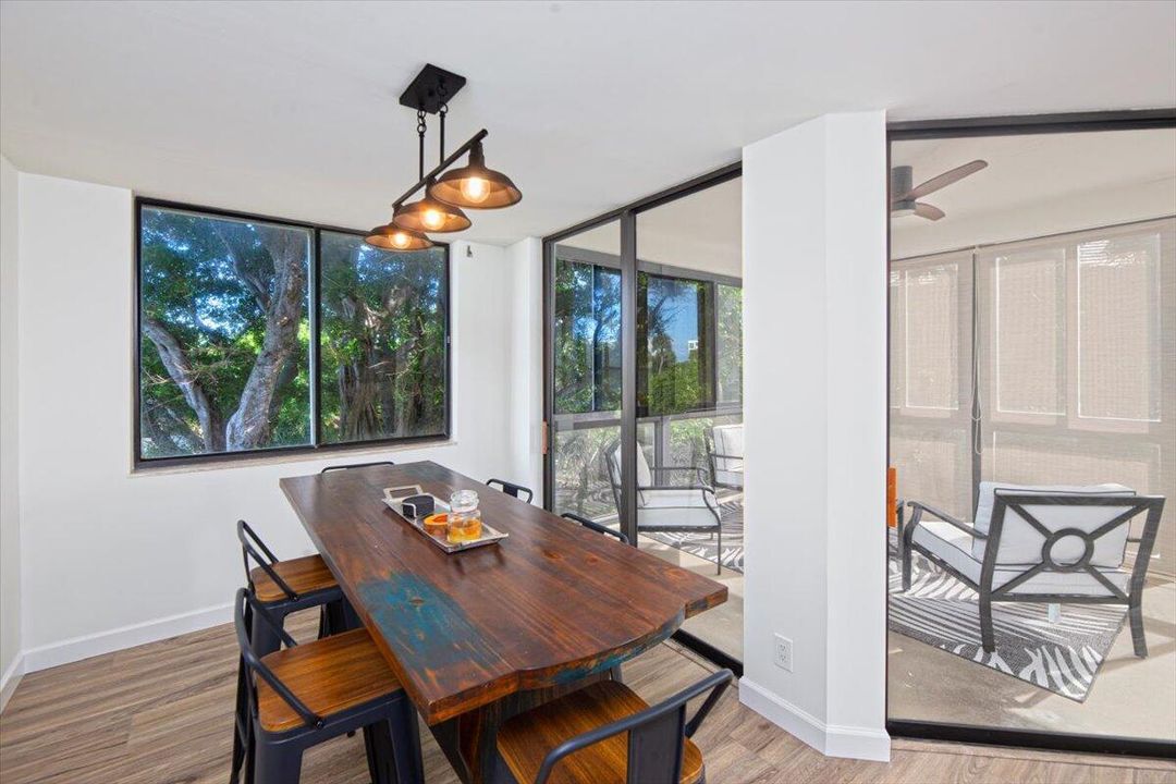 Dining Room into Lanai