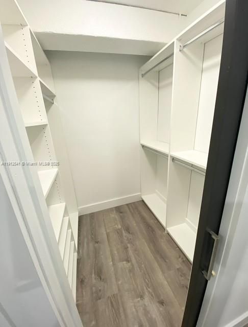 For Sale: $539,000 (1 beds, 1 baths, 655 Square Feet)