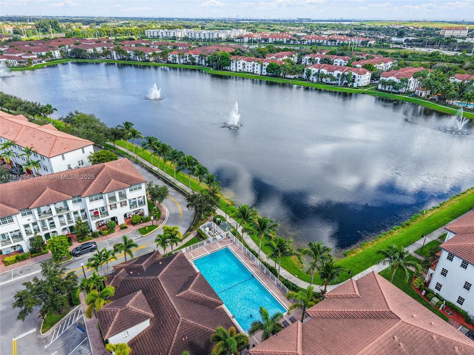 待售: $499,900 (2 贝兹, 2 浴室, 1760 平方英尺)