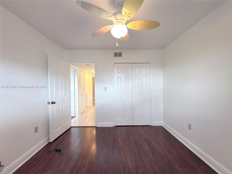 For Rent: $2,300 (2 beds, 2 baths, 986 Square Feet)
